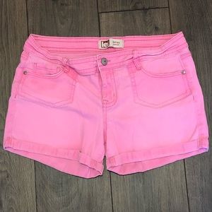 l.e.i. hot pink denim shorts